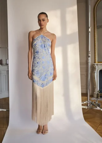 Robe brodée de fleurs avec détails frangés