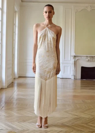 Robe brodée de fleurs avec détails frangés