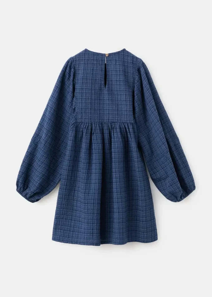 Robe à carreaux avec détails brodés Robe à carreaux avec détails brodés
