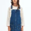 Robe chasuble courte en denim Robe chasuble courte en denim