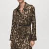 Robe chemise imprimée avec ceinture Robe chemise imprimée avec ceinture