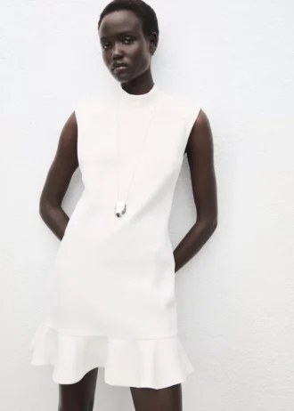 Robe à col haut avec volants