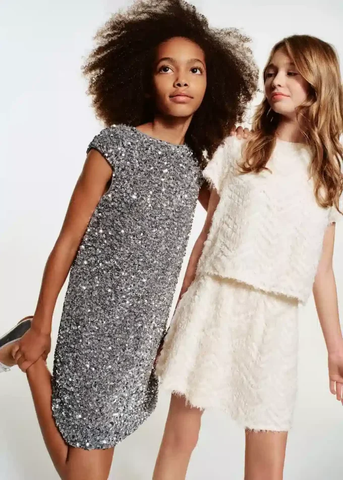 Robe courte à paillettes Robe courte à paillettes