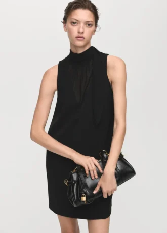 Robe à découpes et nœuds