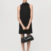 Robe à découpes et nœuds Robe à découpes et nœuds