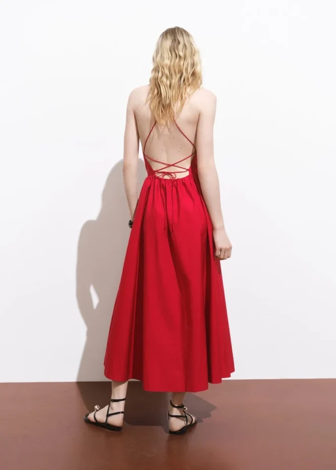 Robe dos nu avec dos croisé