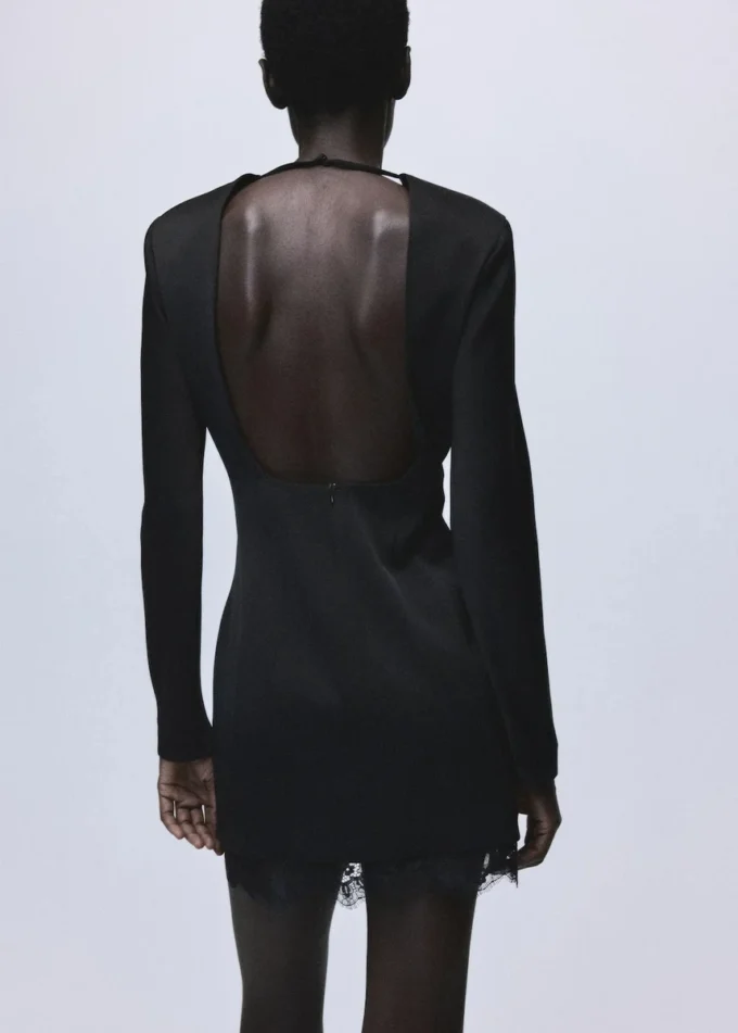 Robe dos nu avec ourlet en dentelle Robe dos nu avec ourlet en dentelle