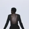 Robe dos nu avec ourlet en dentelle Robe dos nu avec ourlet en dentelle