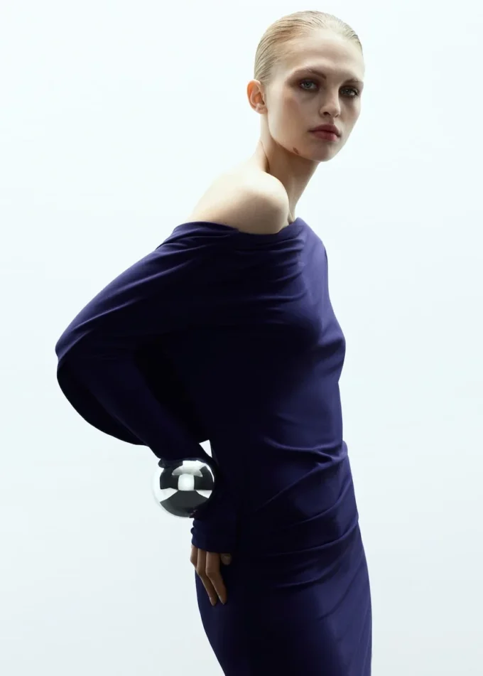Robe dos nu en maille fine