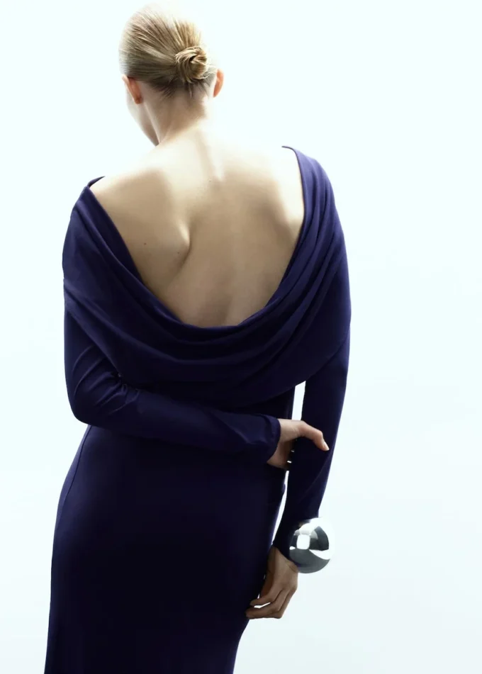 Robe dos nu en maille fine