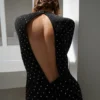 Robe à dos nu et cristaux Robe à dos nu et cristaux