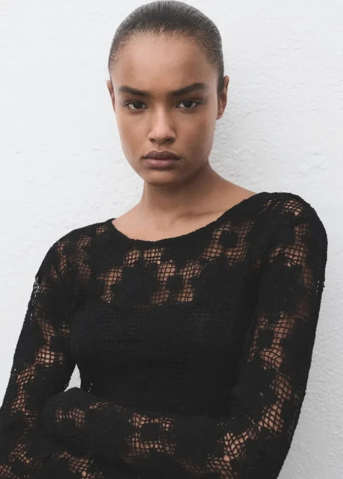 Robe en crochet avec encolure dans le dos Robe en crochet avec encolure dans le dos