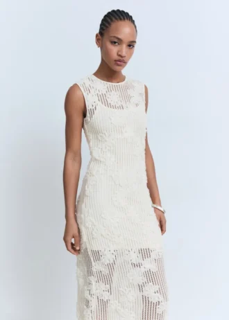 Robe en crochet à motif floral