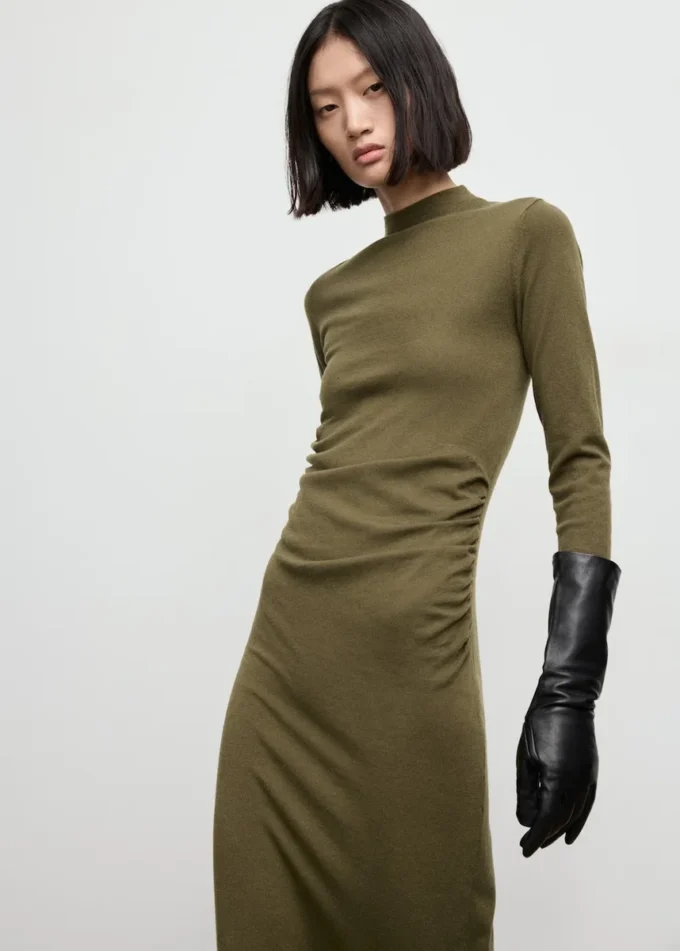 Robe en maille à col roulé Robe en maille à col roulé