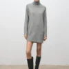 Robe en maille à col roulé