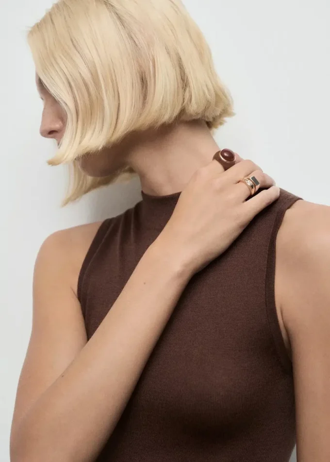 Robe en maille à col roulé