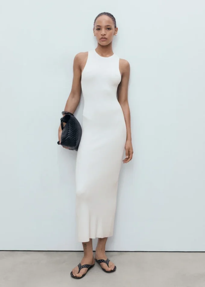 Robe en maille à encolure dos nu