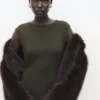 Robe en maille fine avec fronces sur les côtés Robe en maille fine avec fronces sur les côtés