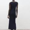 Robe en maille fine avec fronces sur les côtés Robe en maille fine avec fronces sur les côtés