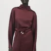 Robe en satin à ceinture Robe en satin à ceinture