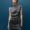 Robe en satin effet froissé Robe en satin effet froissé