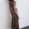 Robe en satin imprimé léopard Robe en satin imprimé léopard