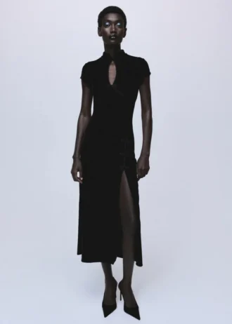 Robe en velours avec boutons-pression et fente
