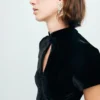 Robe en velours avec boutons-pression et fente Robe en velours avec boutons-pression et fente