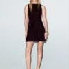 Robe en velours avec coutures Robe en velours avec coutures
