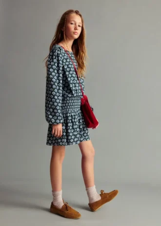 Robe florale froncée