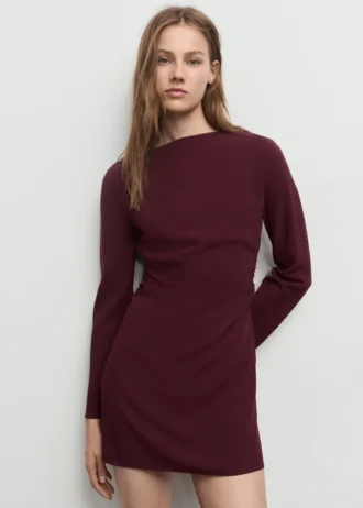Robe froncée à encolure bateau