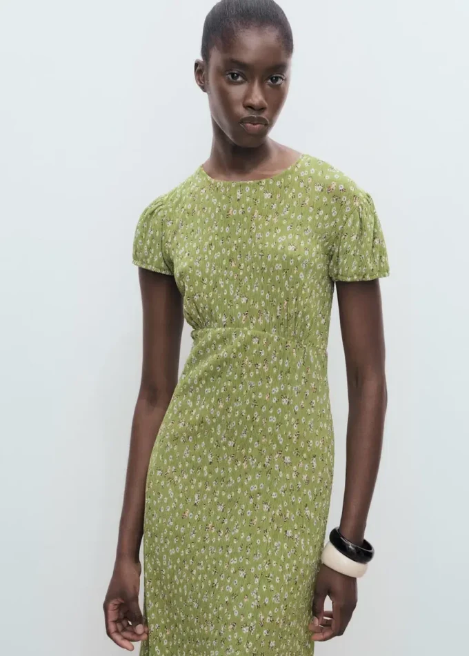 Robe imprimée avec ouverture sur le côté Robe imprimée avec ouverture sur le côté