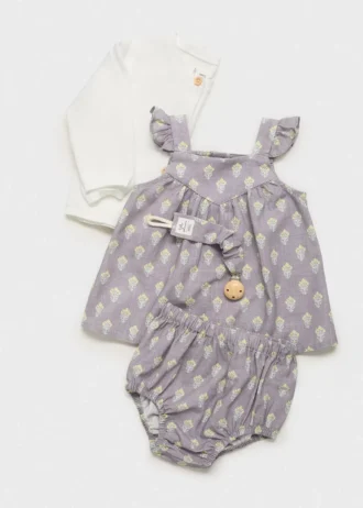 Robe imprimée et cache-couche