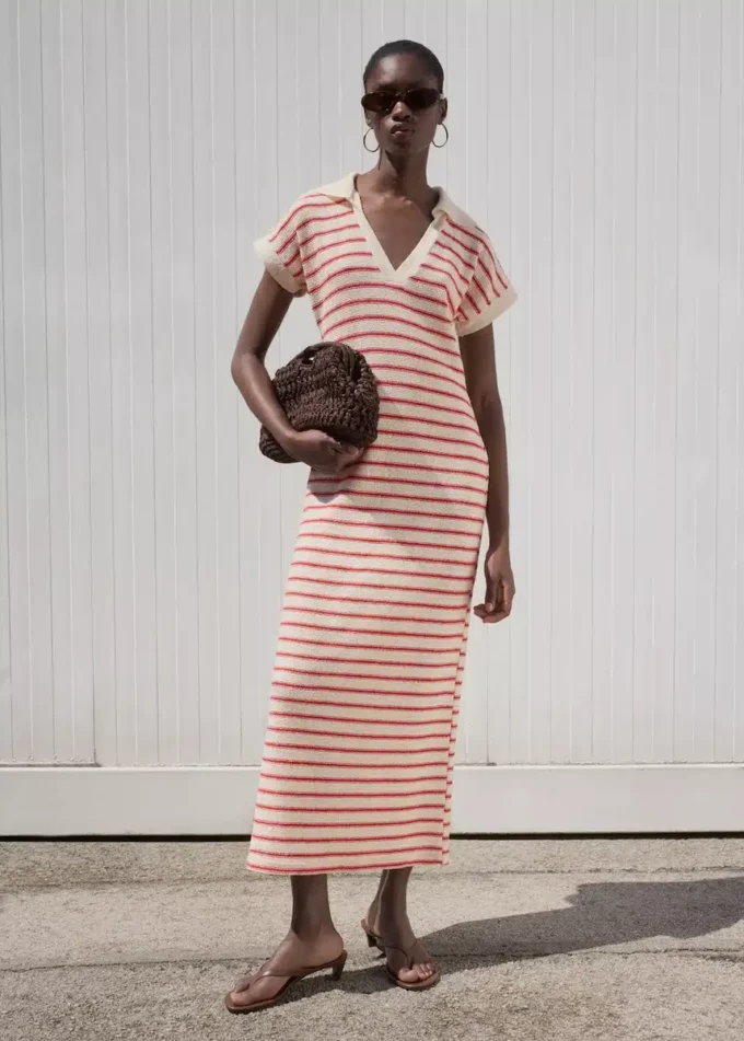 Robe longue en maille rayée Robe longue en maille rayée
