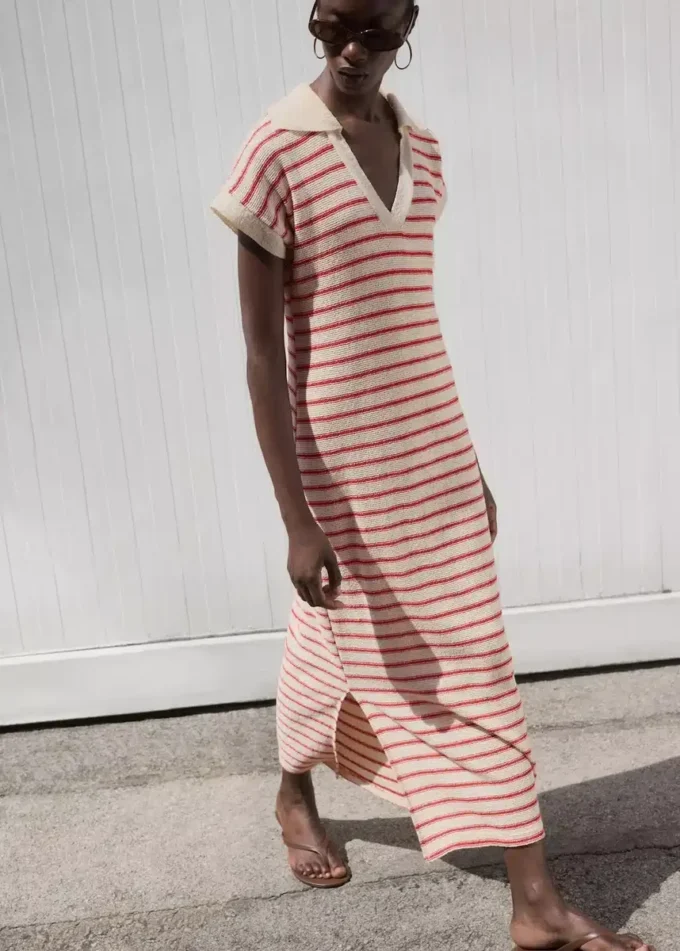 Robe longue en maille rayée Robe longue en maille rayée
