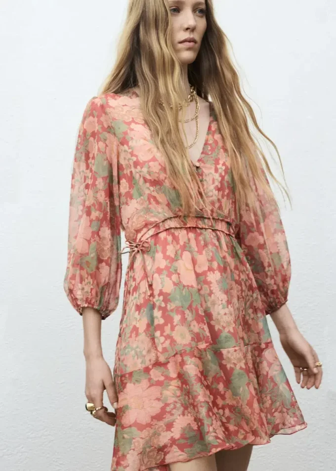Robe à manches bouffantes et imprimé floral Robe à manches bouffantes et imprimé floral