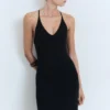 Robe midi avec décolleté dans le dos Robe midi avec décolleté dans le dos