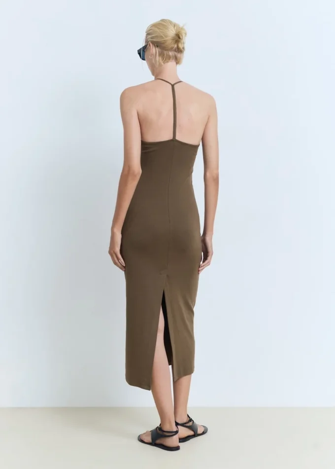 Robe midi avec décolleté dans le dos Robe midi avec décolleté dans le dos
