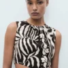 Robe midi avec découpes Robe midi avec découpes