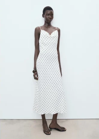 Robe midi avec encolure drapée