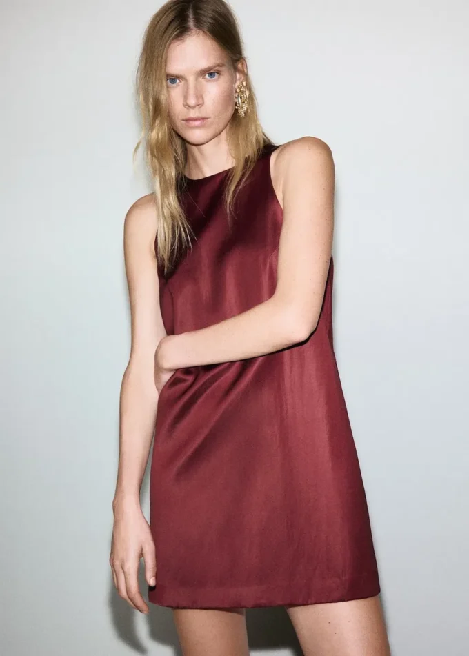 Robe à nouer en satin Robe à nouer en satin
