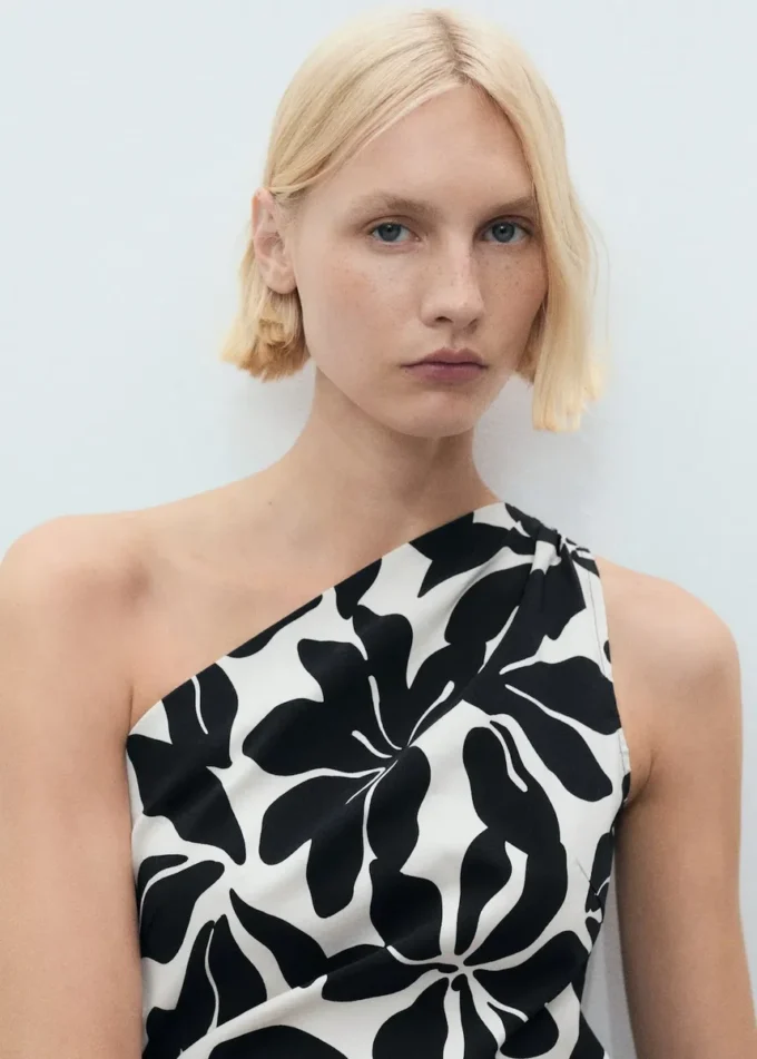 Robe plissée asymétrique Robe plissée asymétrique