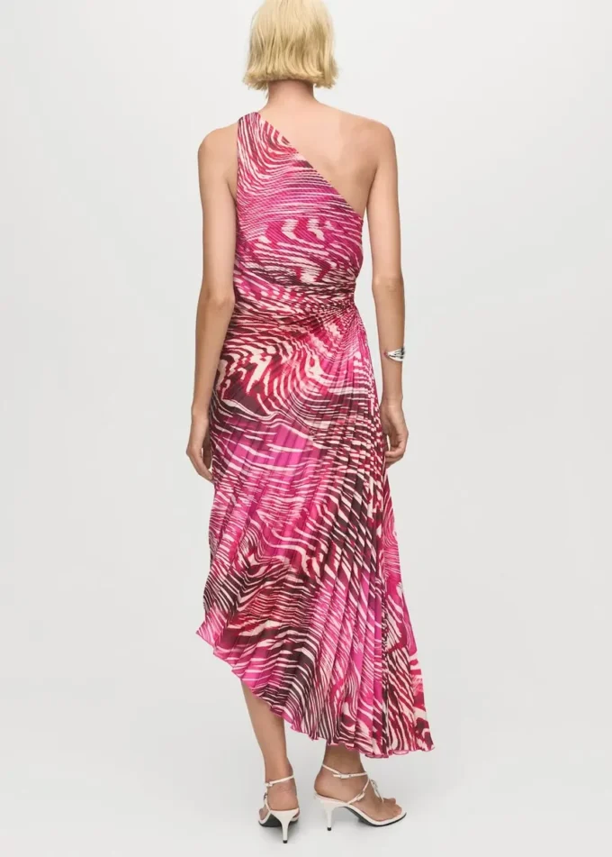 Robe plissée asymétrique avec ouverture Robe plissée asymétrique avec ouverture