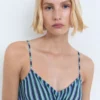 Robe rayée froncée Robe rayée froncée