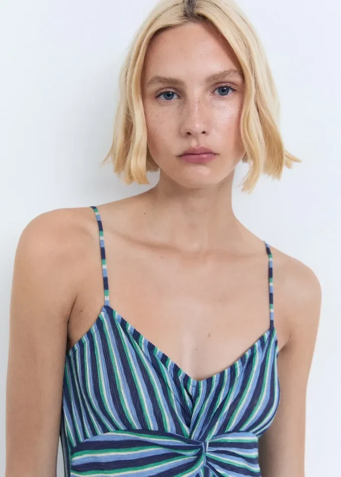 Robe rayée froncée Robe rayée froncée