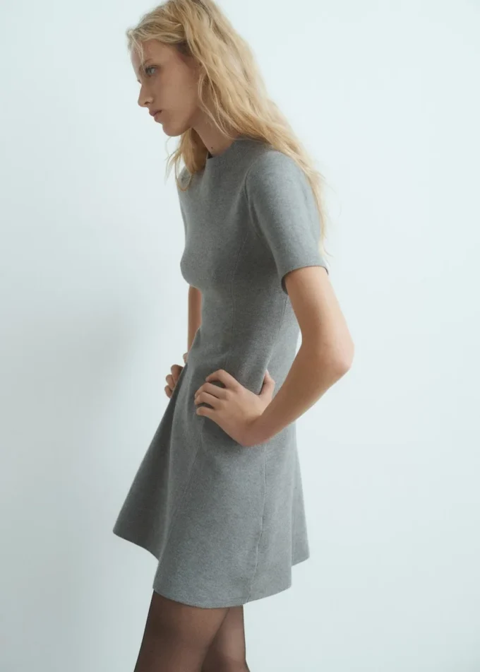 Robe évasée en maille fine Robe évasée en maille fine