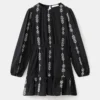 Robe à volants brodée Robe à volants brodée