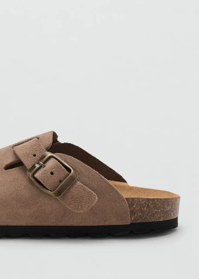 Sabots en cuir avec boucle