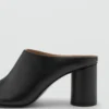 Sabots à talons en cuir
