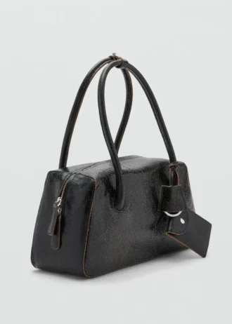 Sac à bandoulière en cuir avec breloques Sac à bandoulière en cuir avec breloques
